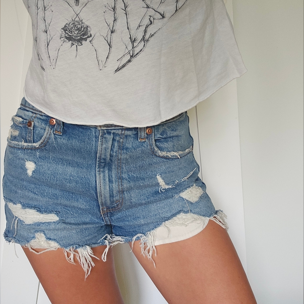 Abercrombie & Fitch High Rise Denim Mom Shorts with Stretch Size 2/26